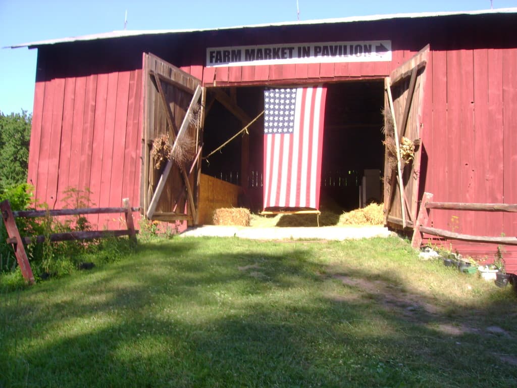 Red Barn Farm Market