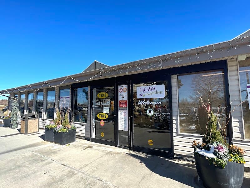 The Saturday Market at Tagawa Gardens