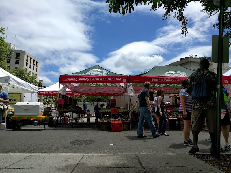 FRESHFARM Dupont Circle Market