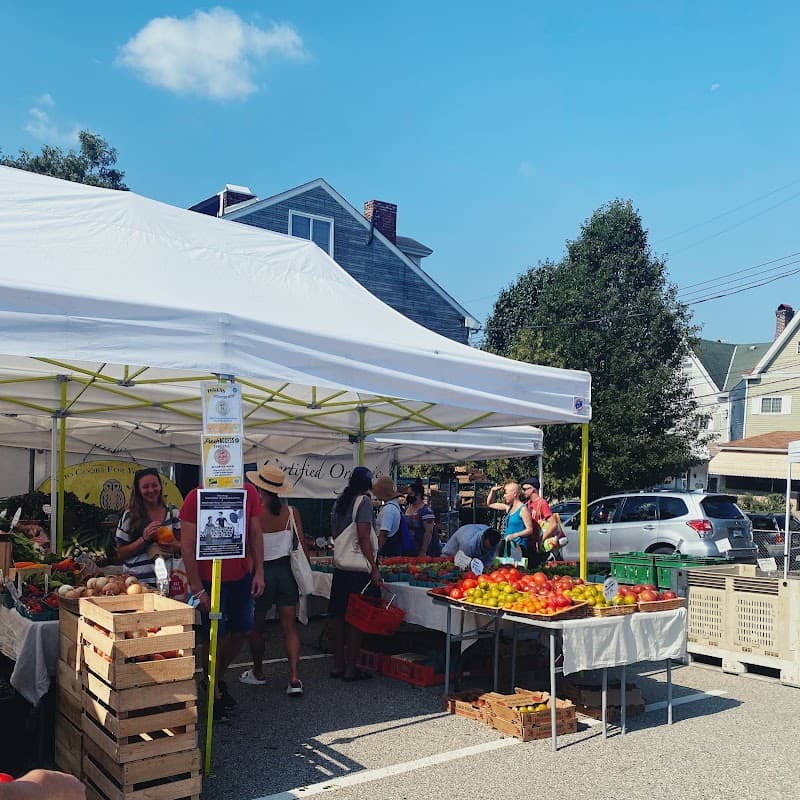 Bloomfield Saturday Market