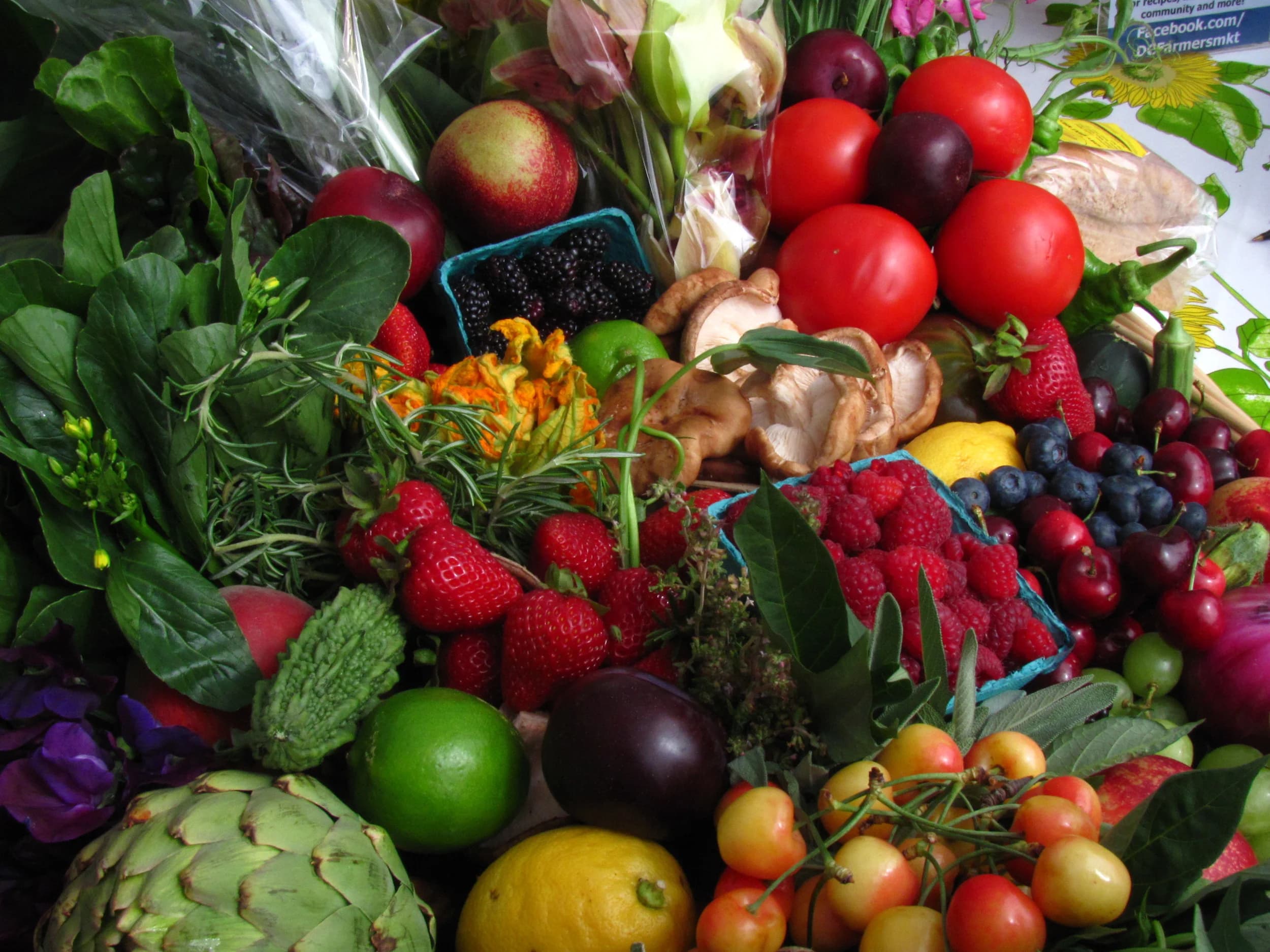Daly City Farmers' Market at Serramonte Center