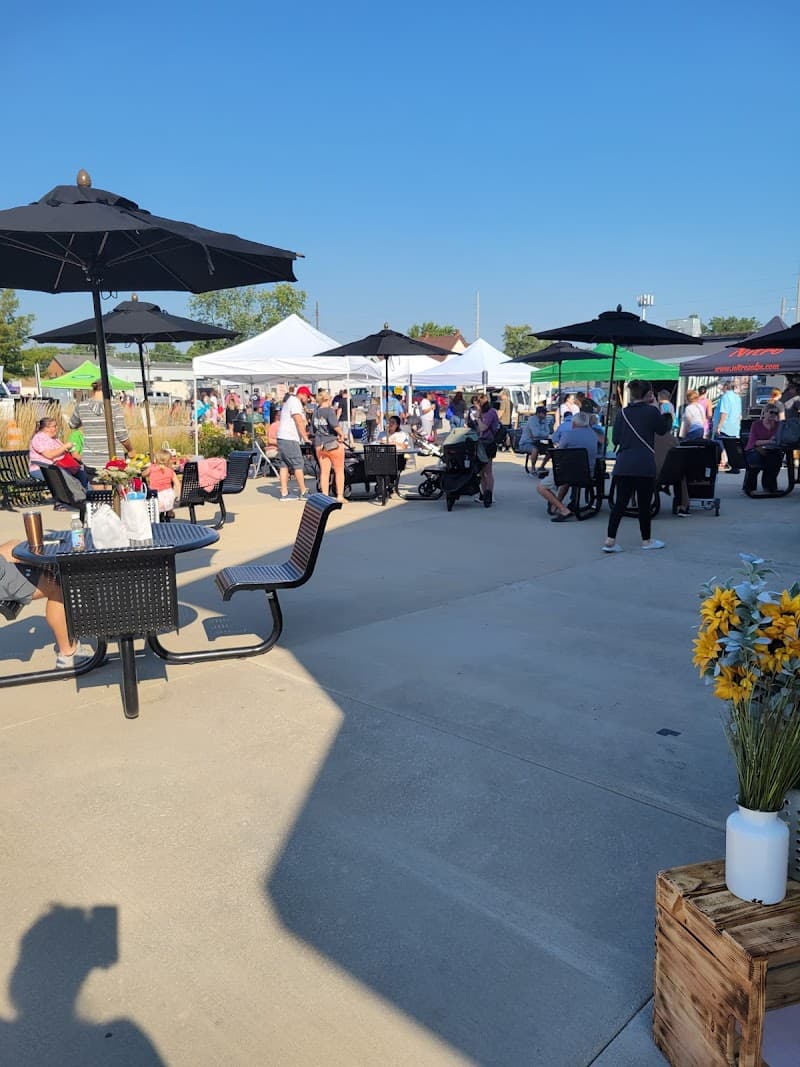 Vine Street Market at O'Fallon Station